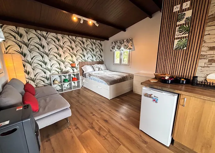 シャレー Small House In The Nature