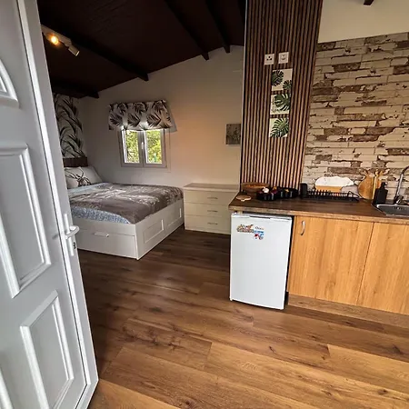 Domek alpejski Small House In The Nature