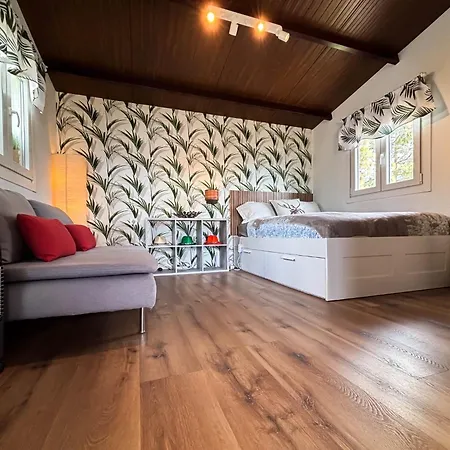 Domek alpejski Small House In The Nature *